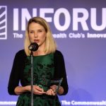 Yahoo CEO poised to make fateful decision on Alibaba stake