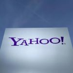 Yahoo sets Alibaba stake spinoff plan, shares jump
