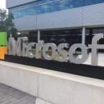Microsoft feels the pain of a failed mobile-phone business