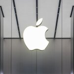 Apple tells its developers to enable 2FA