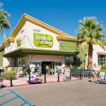 Fresh & Easy to close 55 stores as it transitions to new convenience model