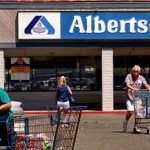 Albertsons and Rite Aid have a message for investors: Size still matters